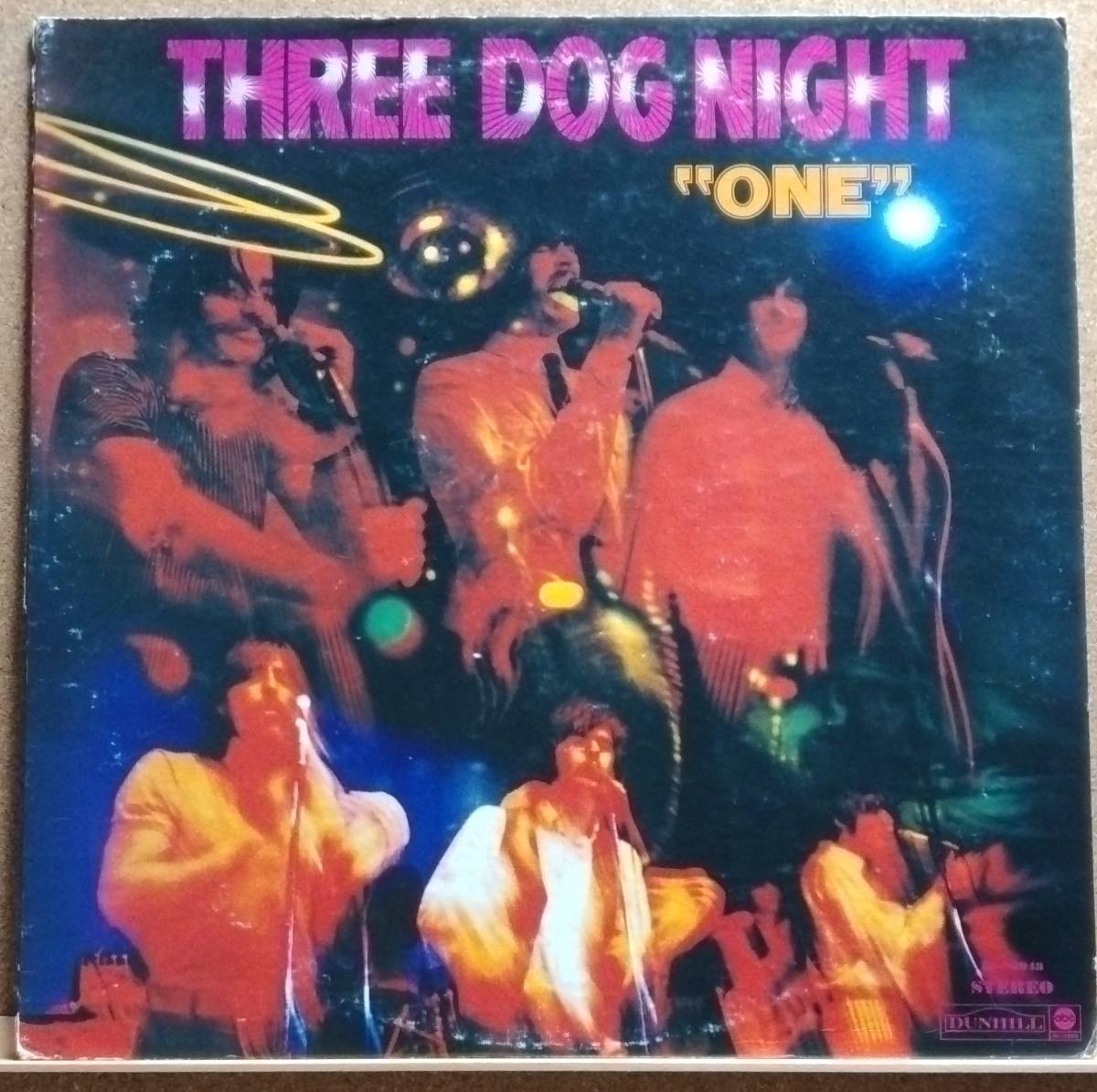 LP(ロックバンド・US盤・DS-50048-A) スリー・ドッグ・ナイト THREE DOG NIGHT / ” スリー・ドッグ・ナイト ”【同梱可能6枚まで】051118拍卖