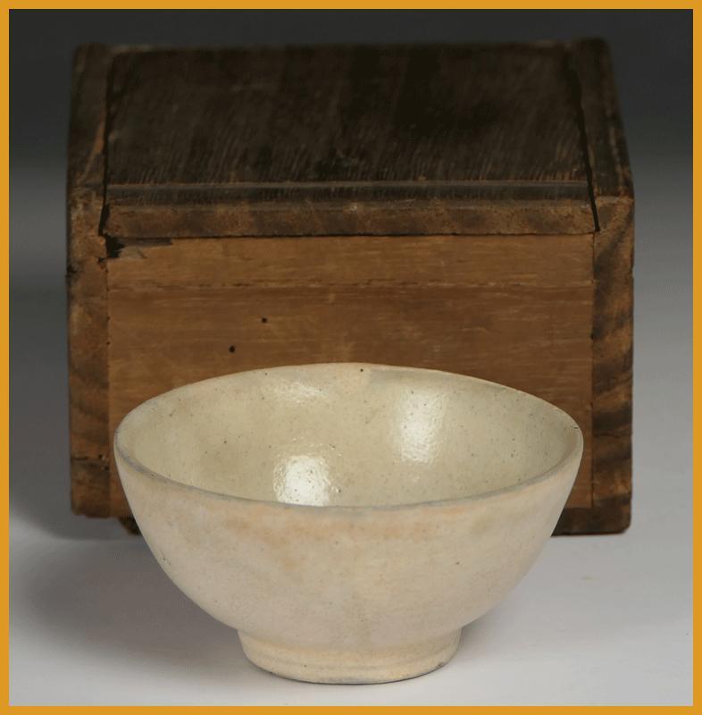 ★名品酒器 【 李朝 粉引盃 (ぐい呑み) 】杯 民藝 民芸 柳宗悦 古美術 波兎 骨董 ★拍卖