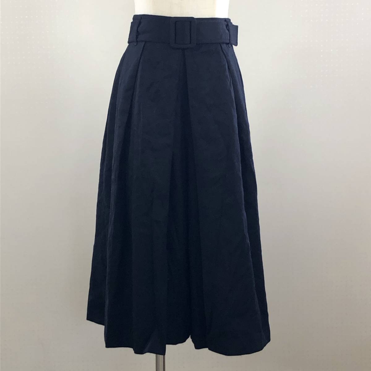 Y0026 DOUX ARCHIVES ドゥアルシーヴ レディース ボトムス ワイドパンツ 膝下丈 布ベルト サイズ38 Mサイズ ブラック 黒 無地 毛素材 春秋拍卖