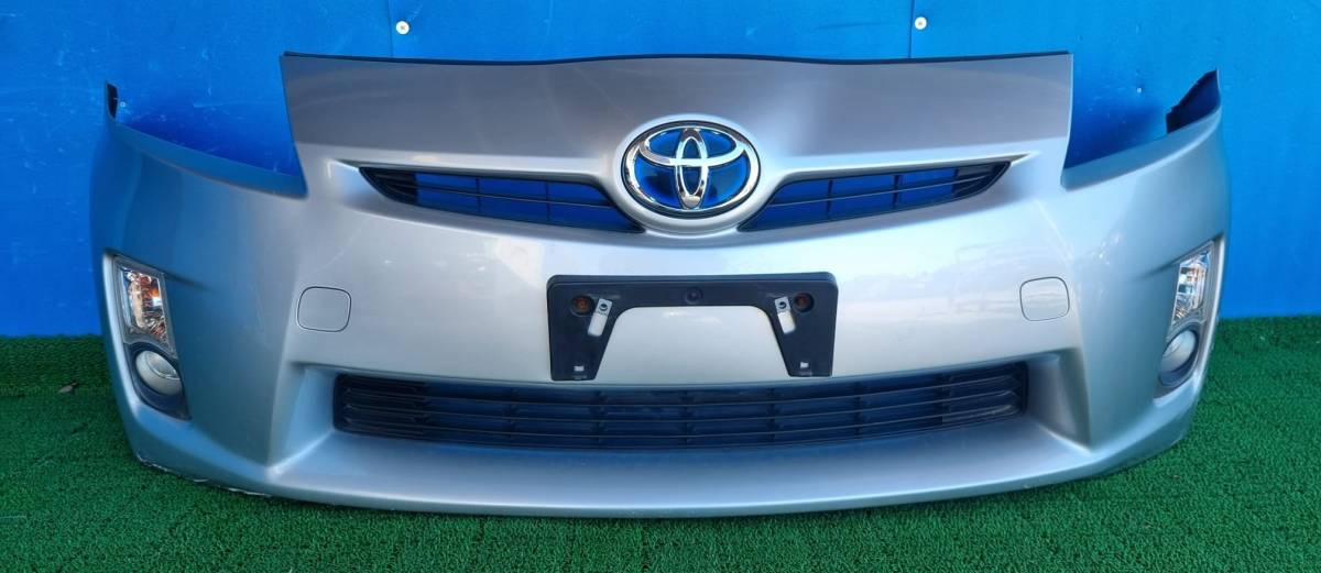 トヨタ プリウス ZVW30 フロントバンパー 凹みあり拍卖