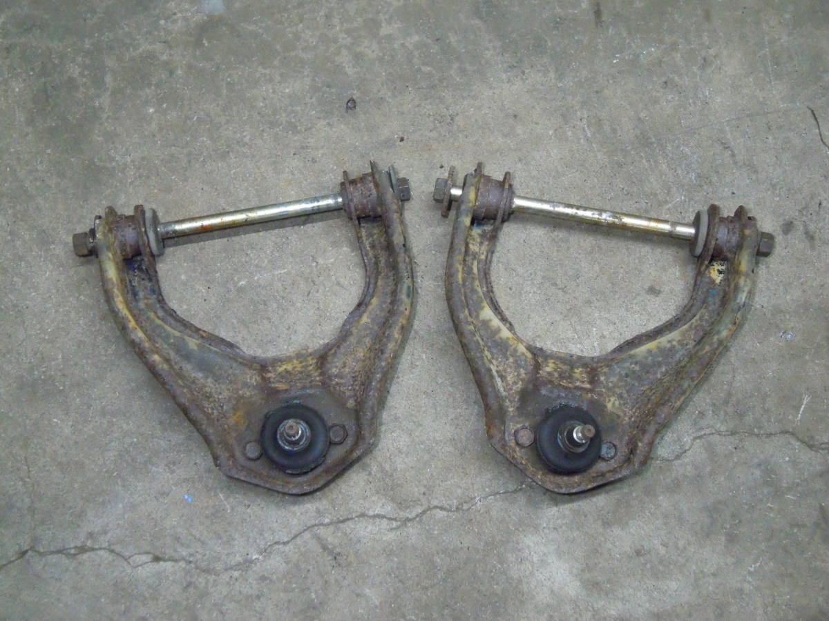 イスズ 初代 ジェミニ 60 PF60 ZZR ZZ-R G180 DOHC 4ドア 純正 フロント アッパーアーム 左右 ボルト付き 中古品 検) 50 PF50 PFD60 等?拍卖