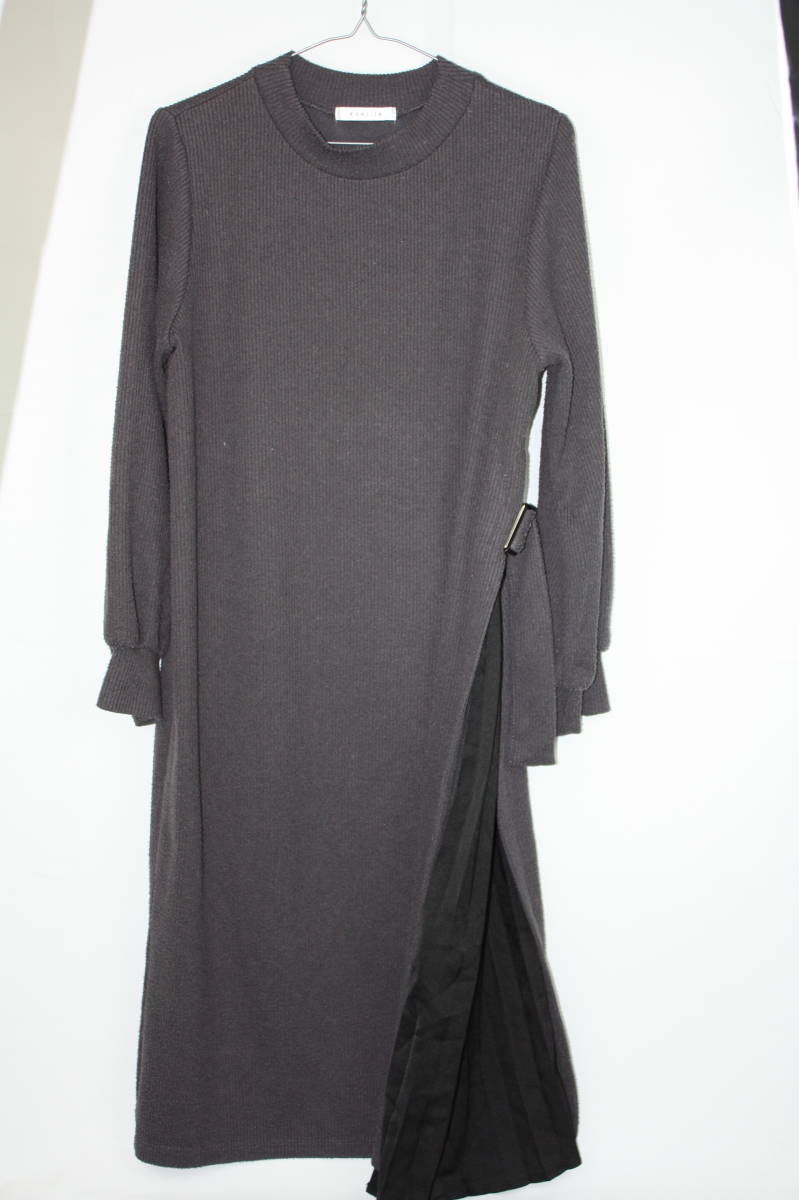 KHALITA サイドブリーツ ニットワンピース グレー Mサイズ拍卖