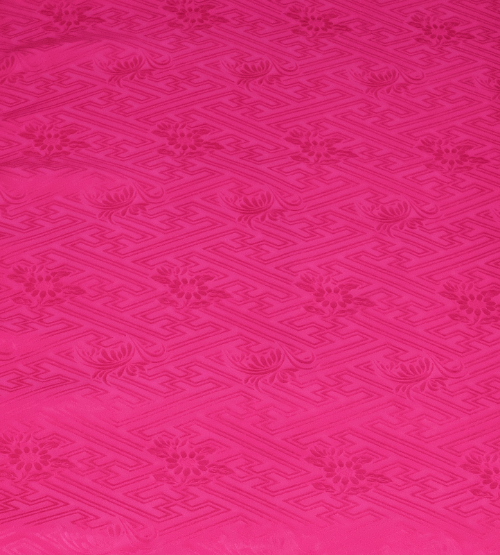 B-015番 新品 正絹 縮緬地端切れ 牡丹色 紗綾型・菊模様 39.5センチ×100センチ 表地用 中厚地拍卖