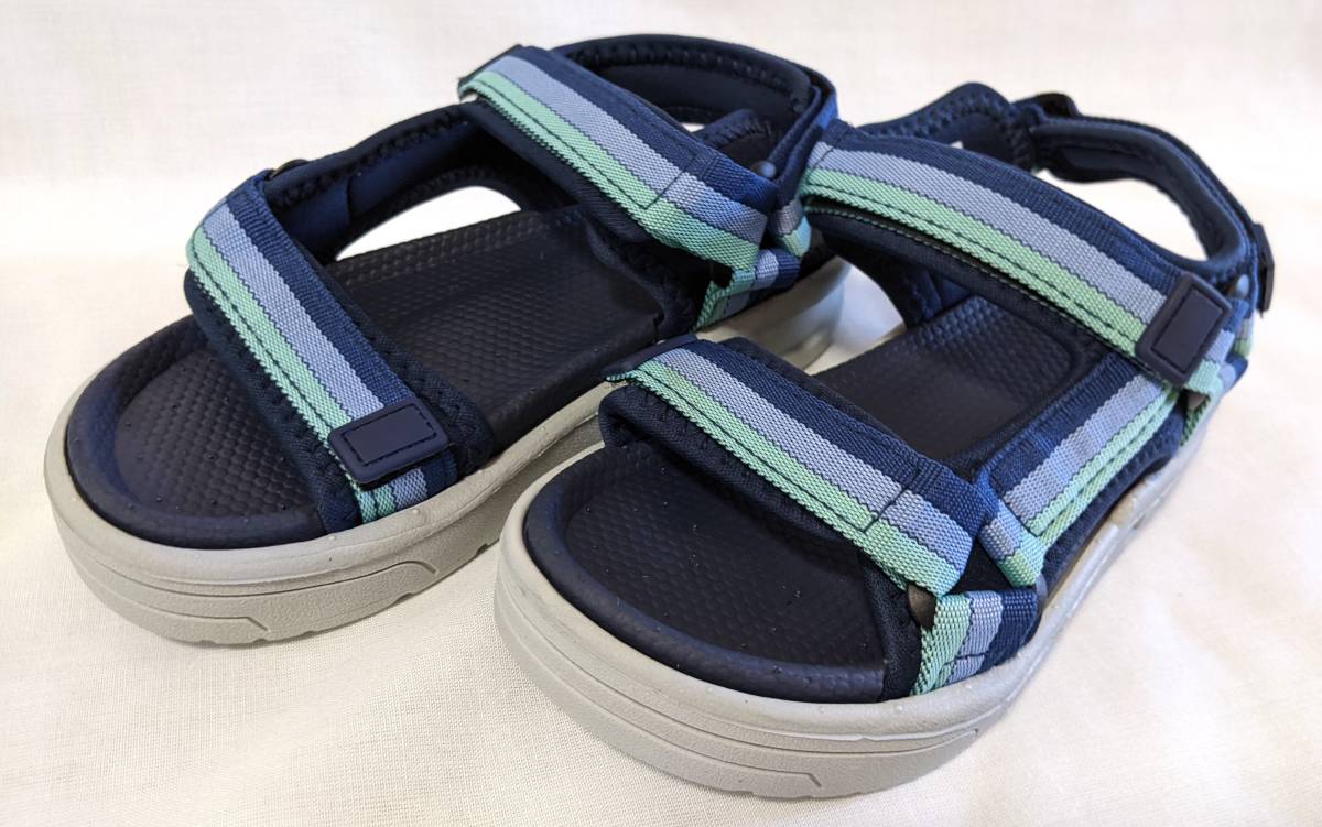 【1円出品】キッズスポーツサンダル ネイビーブルー日本サイズ約19.4cm EURサイズ31 USサイズ13 マジックテープで調節できる拍卖