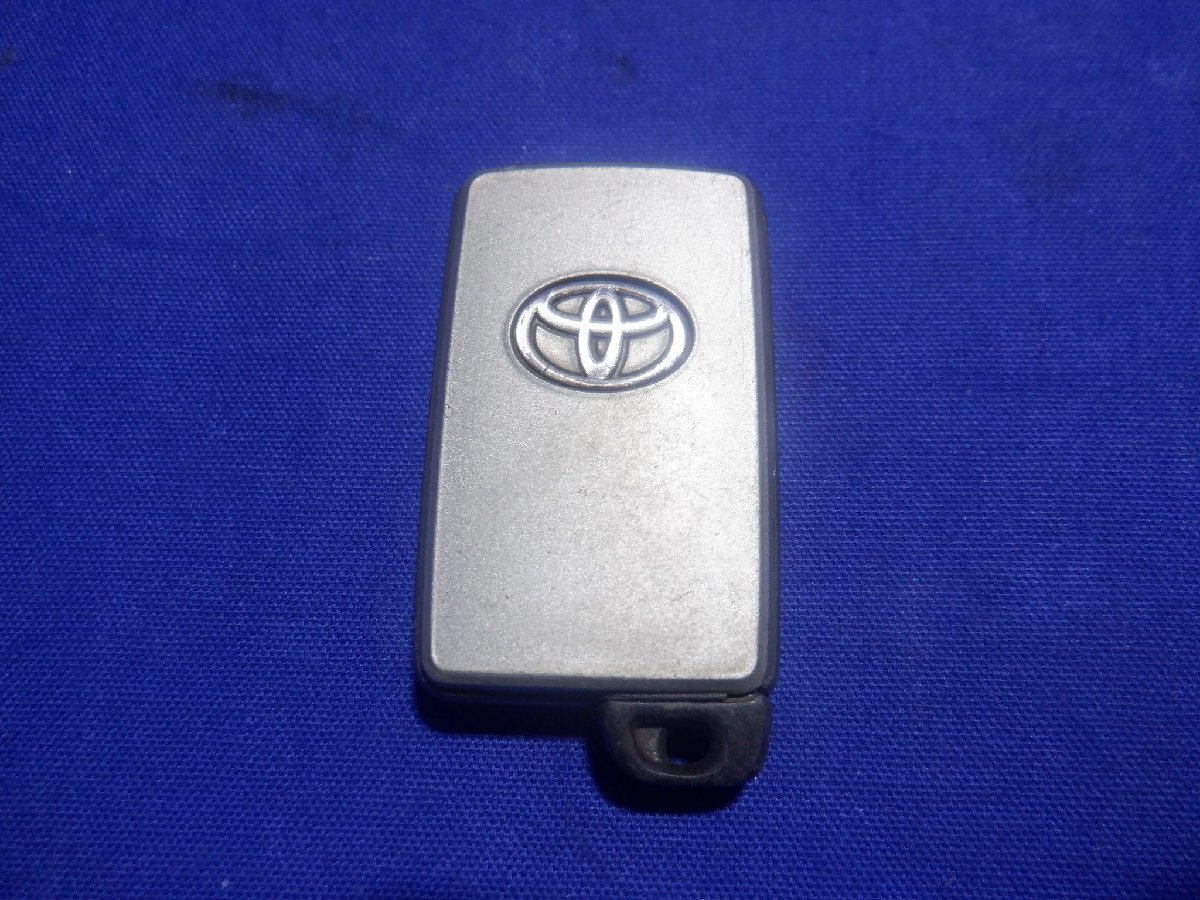 【】トヨタ ヴォクシー ZRR70W/ZRR75 純正 鍵 電池無し 271451-0500拍卖