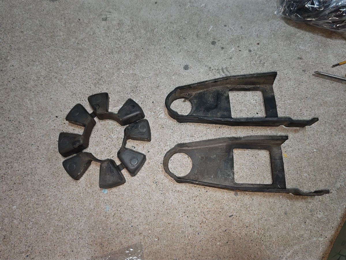 カワサキ ZR400C ゼファー400 ZEPHYR 純正 スイングアーム チェーンスライダー リアハブダンパー KAWASAKI ZX400AE拍卖