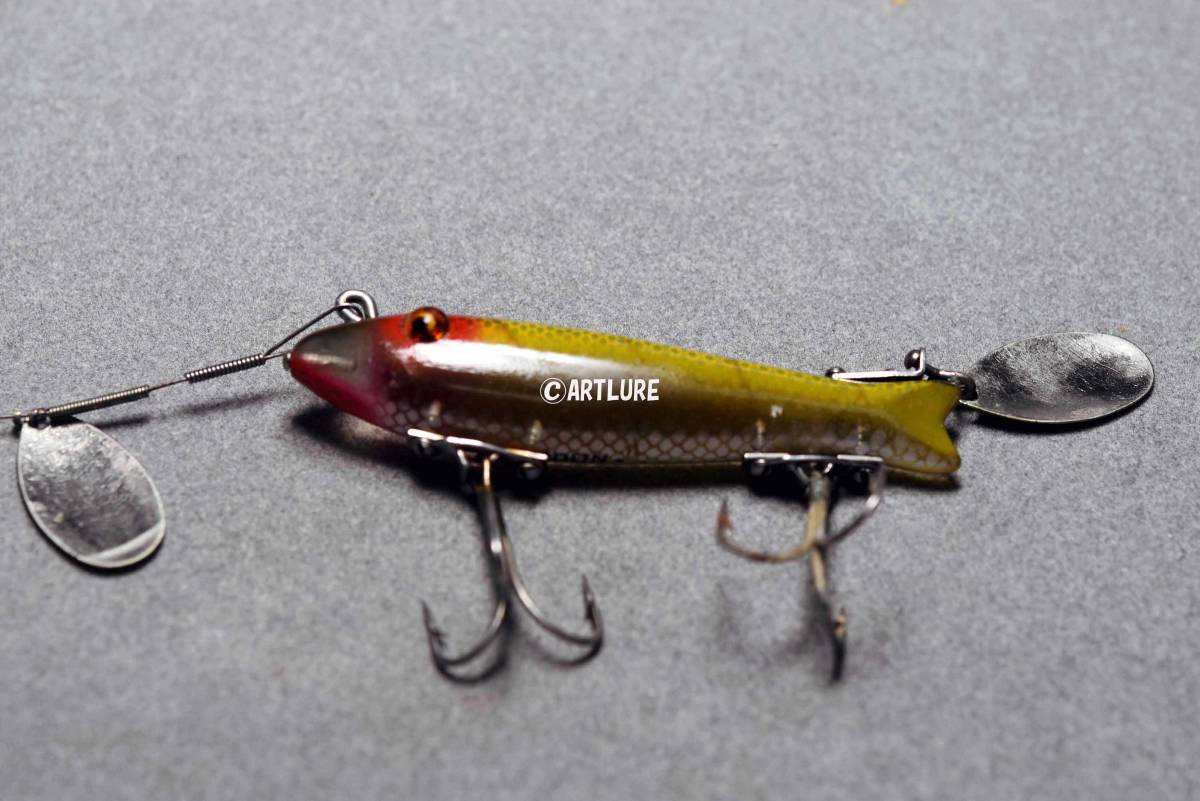 VINTAGE LURE, 希少蒐集家向け HEDDON SPOOK GLASS EYE TOILET RIG 3673-233拍卖