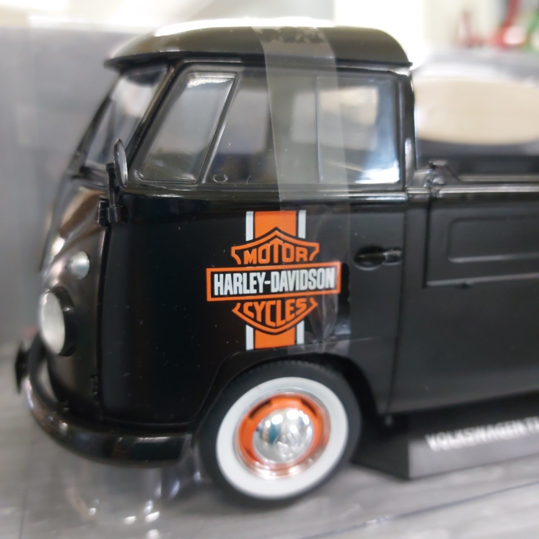 ◆ソリド1/18スケール フォルクスワーゲンタイプ2ピックアップ ハーレーダビッドソン サーフボード付き◆拍卖