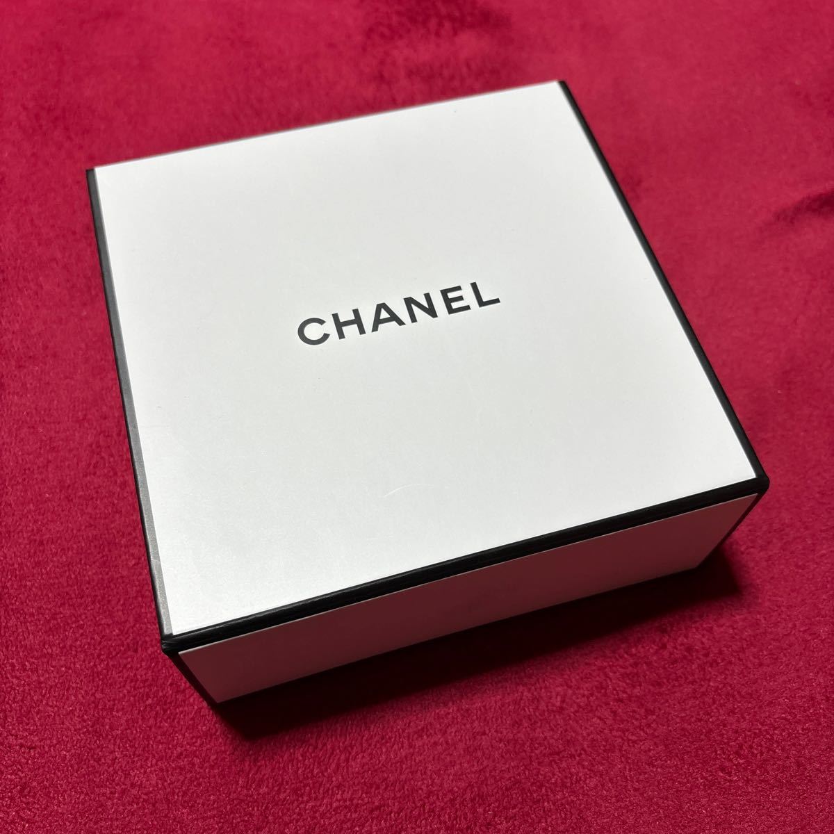 CHANEL シャネル 空箱 ギフトボックス プレゼントに拍卖