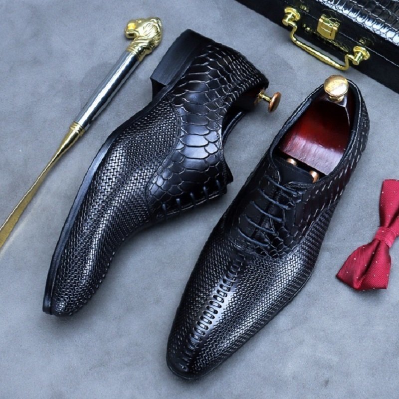 最高級 ビジネスシューズ 本革 レザーシューズ メンズ 超希少 職人手作り 牛革 紳士靴 フォーマル 冠婚葬祭 革靴 ブラック 24.5cm~28cm拍卖