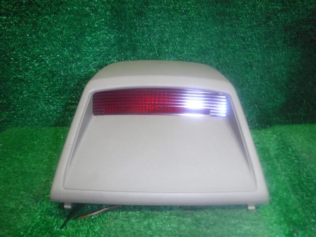 セフィーロ GF-A33 ハイマウントストップランプ VQ20DE 26590-2Y001拍卖