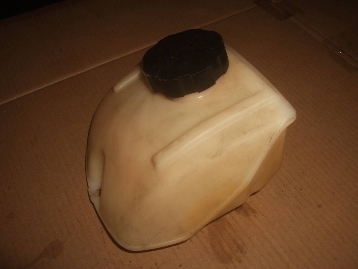 三菱 MM307 GM132P 燃料タンク 拍卖