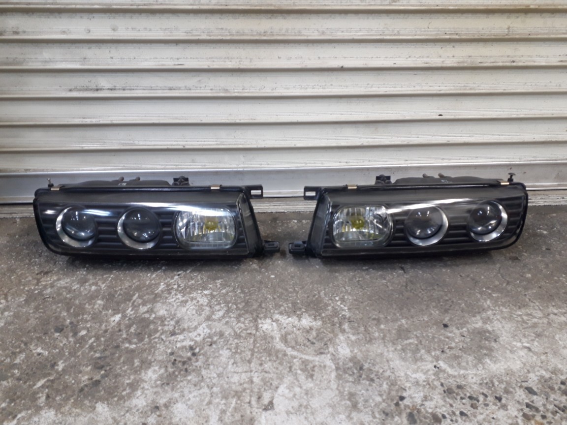 A31 セフィーロ ヘッドライト(左右セット)No.ya拍卖