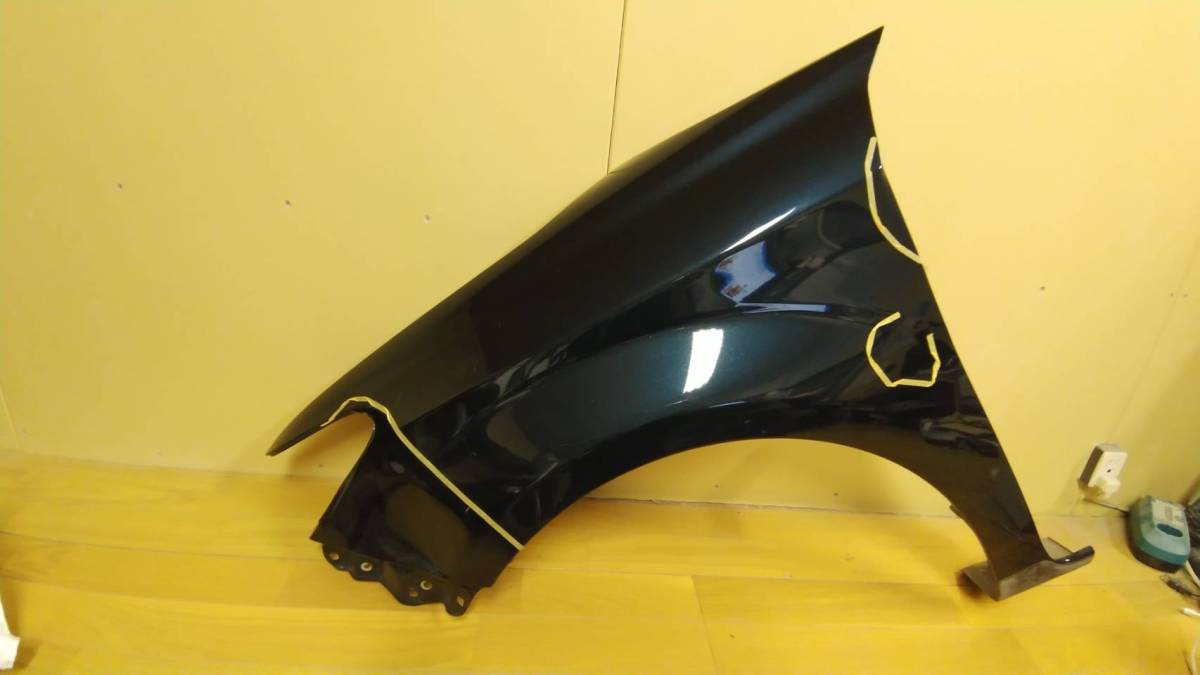 トヨタ カローラ フィールダー NKE165G 左フロントフェンダー 色番221拍卖