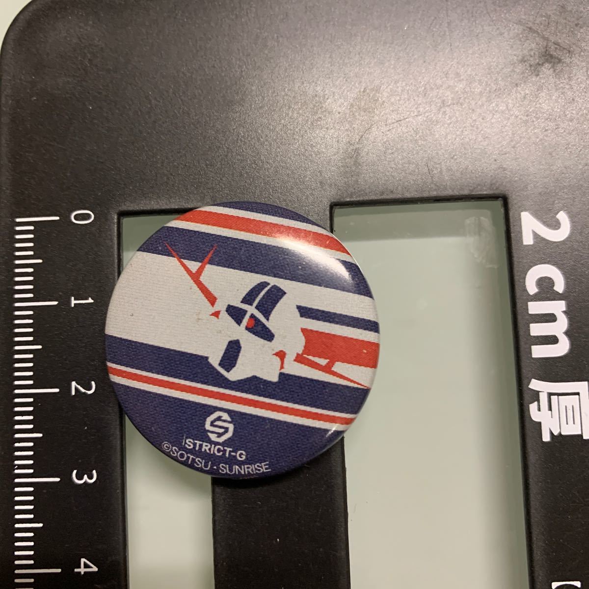 ガンダム ジオング 缶バッジ 裏が汚れてます拍卖