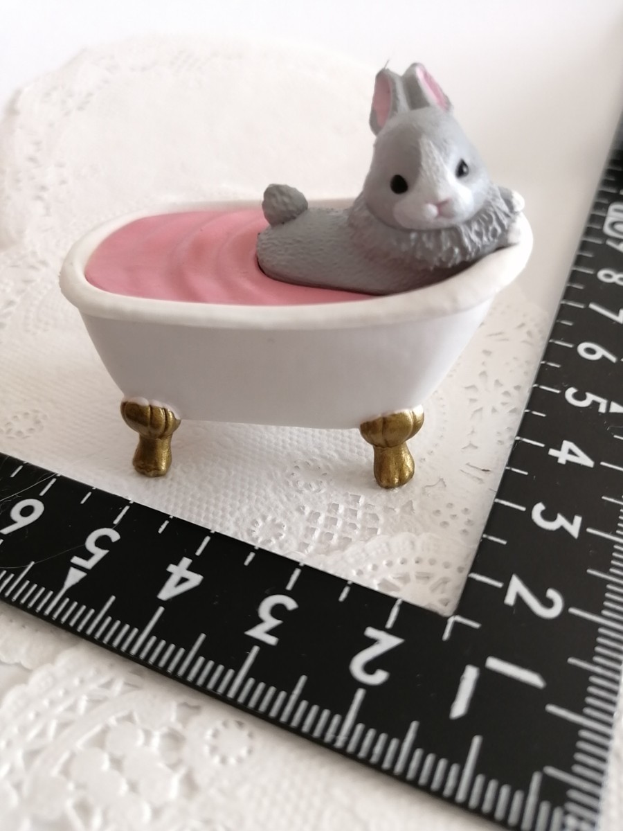 3r1025 ミニチュア ドール用 うさぎ 猫脚 お風呂 ピンク お風呂 プチブライス ドールハウス 拍卖