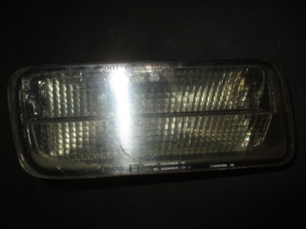 ■シボレー カマロ ウインカーランプ 右 中古 16502980 16502538 CF24A 部品取あり フロントバンパー パーキングライト Z28 RS I-ROC GM■拍卖