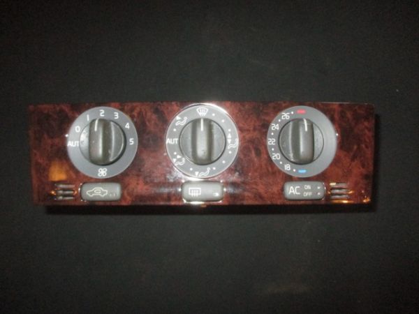 ■ボルボ V40 エアコンスイッチ 中古 856064 97W36K 4970 ALPS 30889559 30614029 部品取あり クライメートコントロール ヒータースイッチ拍卖