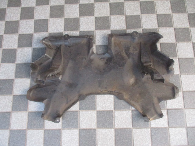 ■ベンツ R230 AMG SL55 エンジンアンダーカバー 中古 2305240730 部品取あり アンダートレイ スプラッシュガード SL500 SL350 ■ 拍卖