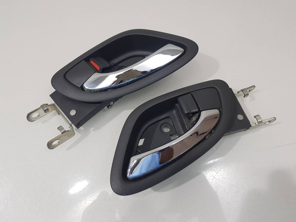 H17 ホンダ ステップワゴン G LSパッケージ RG1 純正 フロントインナーハンドル 左右セット「A10」 全国一律520円拍卖