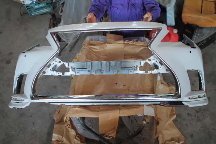 KS-945-K トヨタ 50系 LS500 LEXUS レクサス 後期 純正 フロントバンパー アンダースポイラー助手席側外してます拍卖