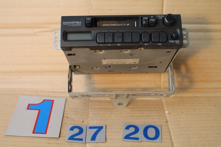 KL-548-1 ☆ダイハツ純正 S210P ハイゼット カセットプレーヤー 86120-87B06 FUJITSU TEN 拍卖