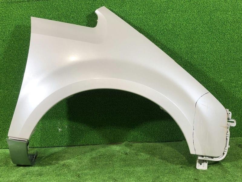 MITSUBISHI 三菱 デリカ D5 CV5W H20年 純正 右 フロントフェンダー ホワイト 白系 CHAMONIX 7人乗 RIGHT SIDE FENDER ID:2386拍卖