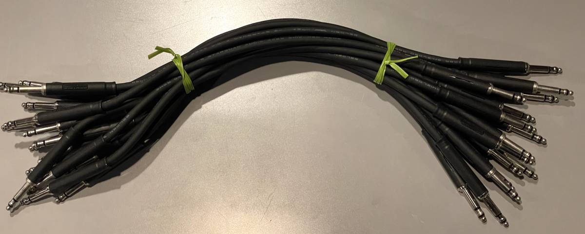 // BELDEN BC-1172A バンタムケーブル 30cm黒 16本 //拍卖