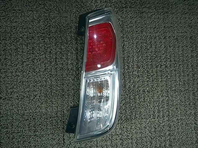☆平成29年 デイズルークス B21A 右テールランプ LED イマゼン 1146-404 26550-6A02F拍卖