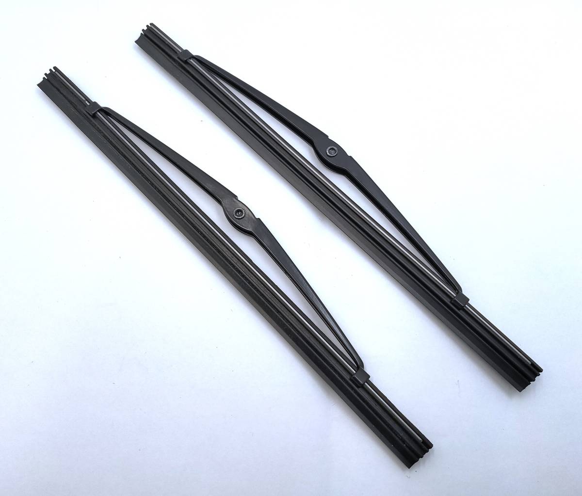 (送料込) ボルボ 850 S40 V40 ヘッドライト用ワイパー【新品】2本セット拍卖