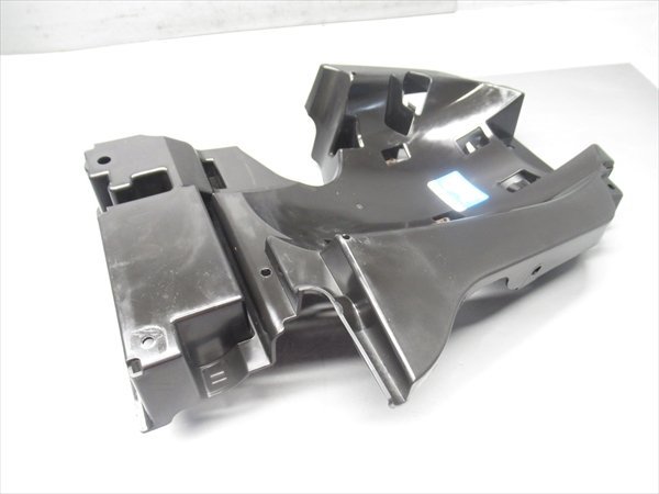 C2R5-1117 ヤマハ GEAR / ギア リアインナーフェンダー 純正品 【UA06J-212~ 2010年式 動画有】拍卖