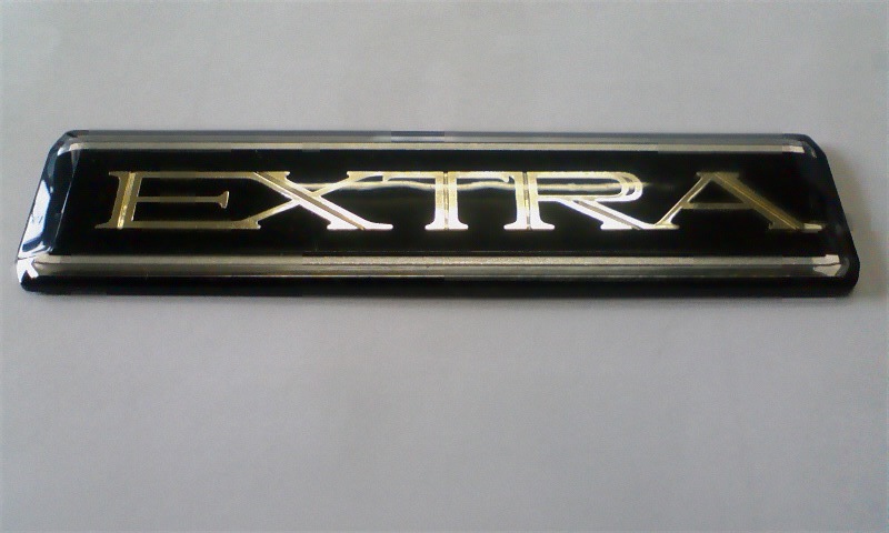 ★希少 !旧車!当時物!NISSAN 日産 EXTRA エクストラエンブレム? 新品、未使用、車種&型式不明 (輸出用?) 格安!拍卖