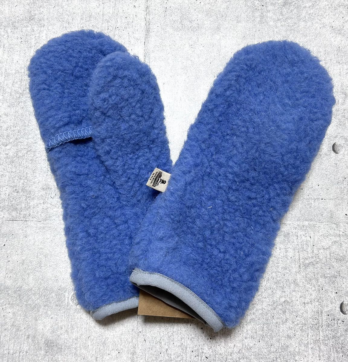 新品 定価4980円 コールドブレーカー ミトン フィンガーレス 2WAY 手袋 グローブ COLDBREAKER モコモコ 羊毛 ポーランド製 玉8641拍卖