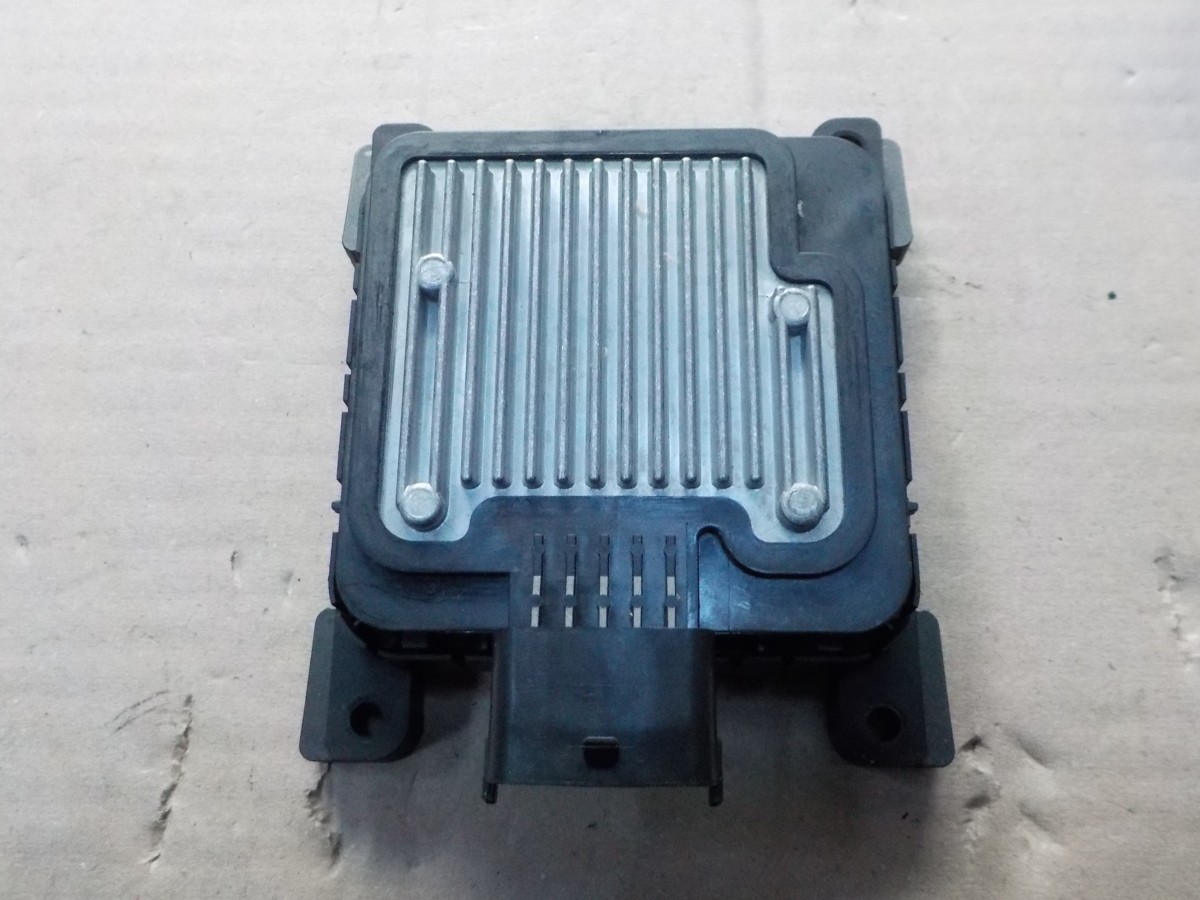 ボルボ V50 MB5244 純正 フューエルポンプコンピューター拍卖