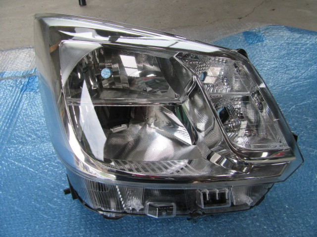 LA150S LA160S ムーヴ 右ヘッドライト ヘッド右レンズ ヘッドランプ右 純正 ICHIKOH 1913 81110-B2830 DAIHATSU MOVE拍卖