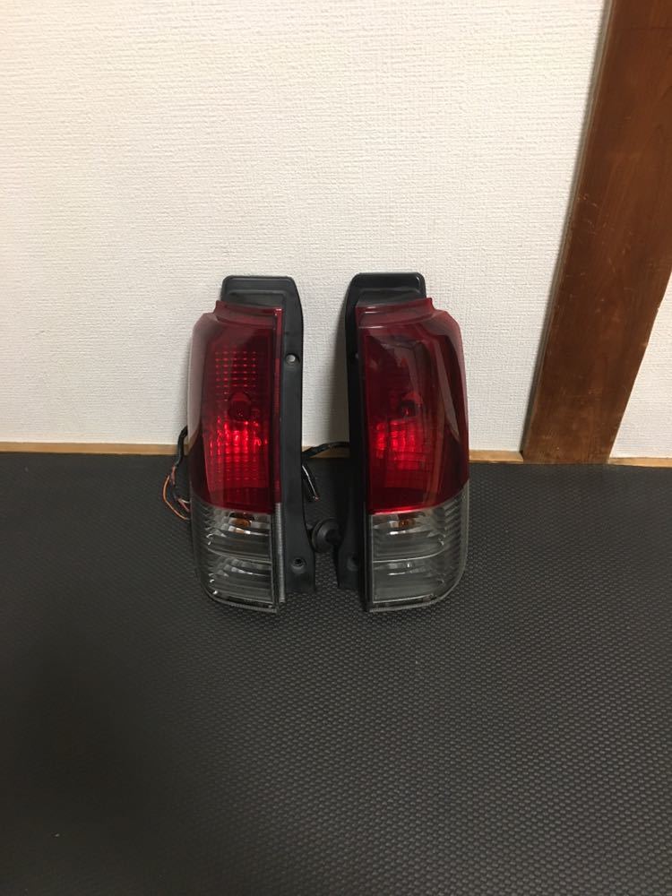 H81W EKワゴン テールランプ 左右セット!! テールライト 球付き フルセット!! 16年式 他にもEKワゴンの部品多数出品中!!修理 予備拍卖
