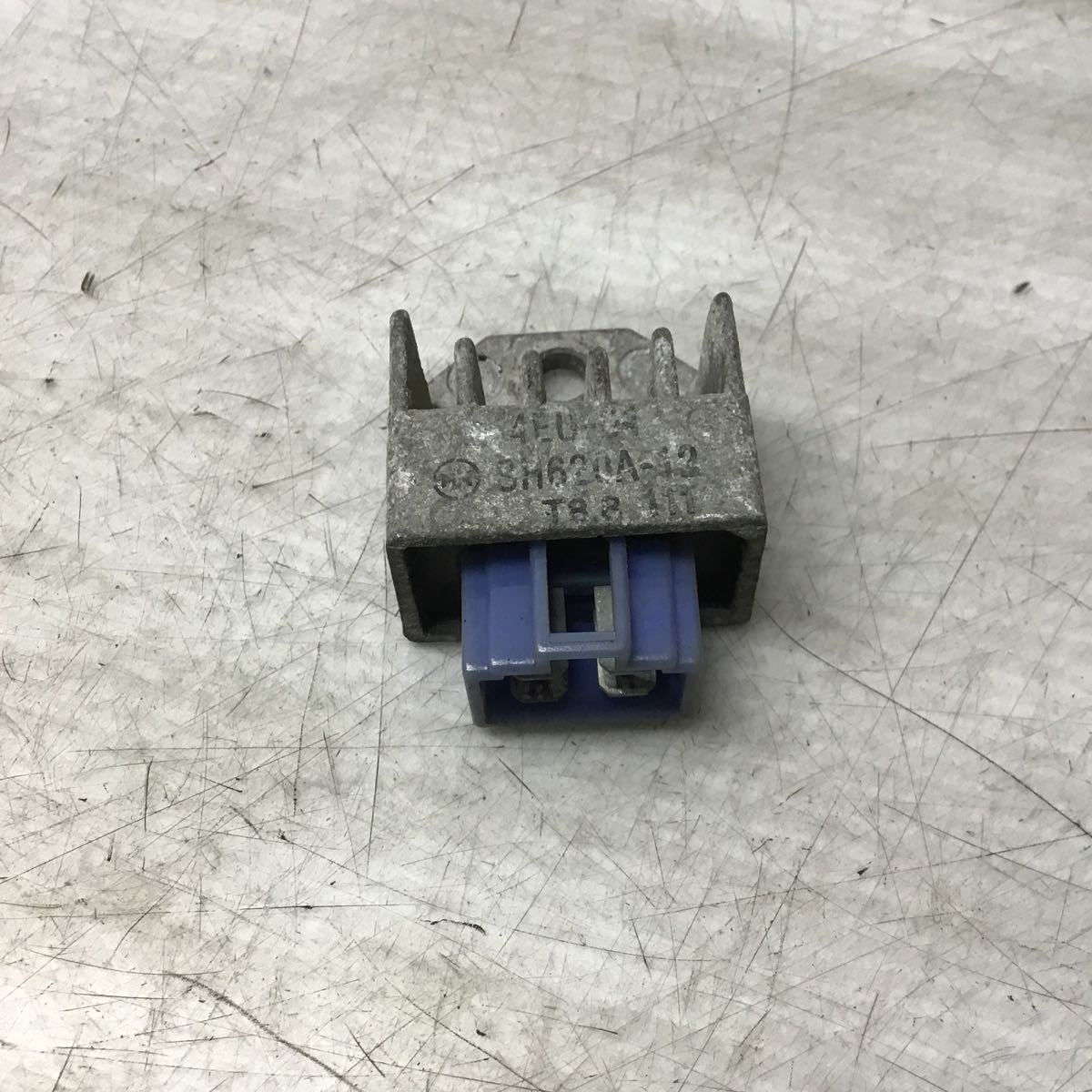 M18-27 ヤマハ ビーノ 5AU レギュレーター 動作確認済み 純正部品拍卖