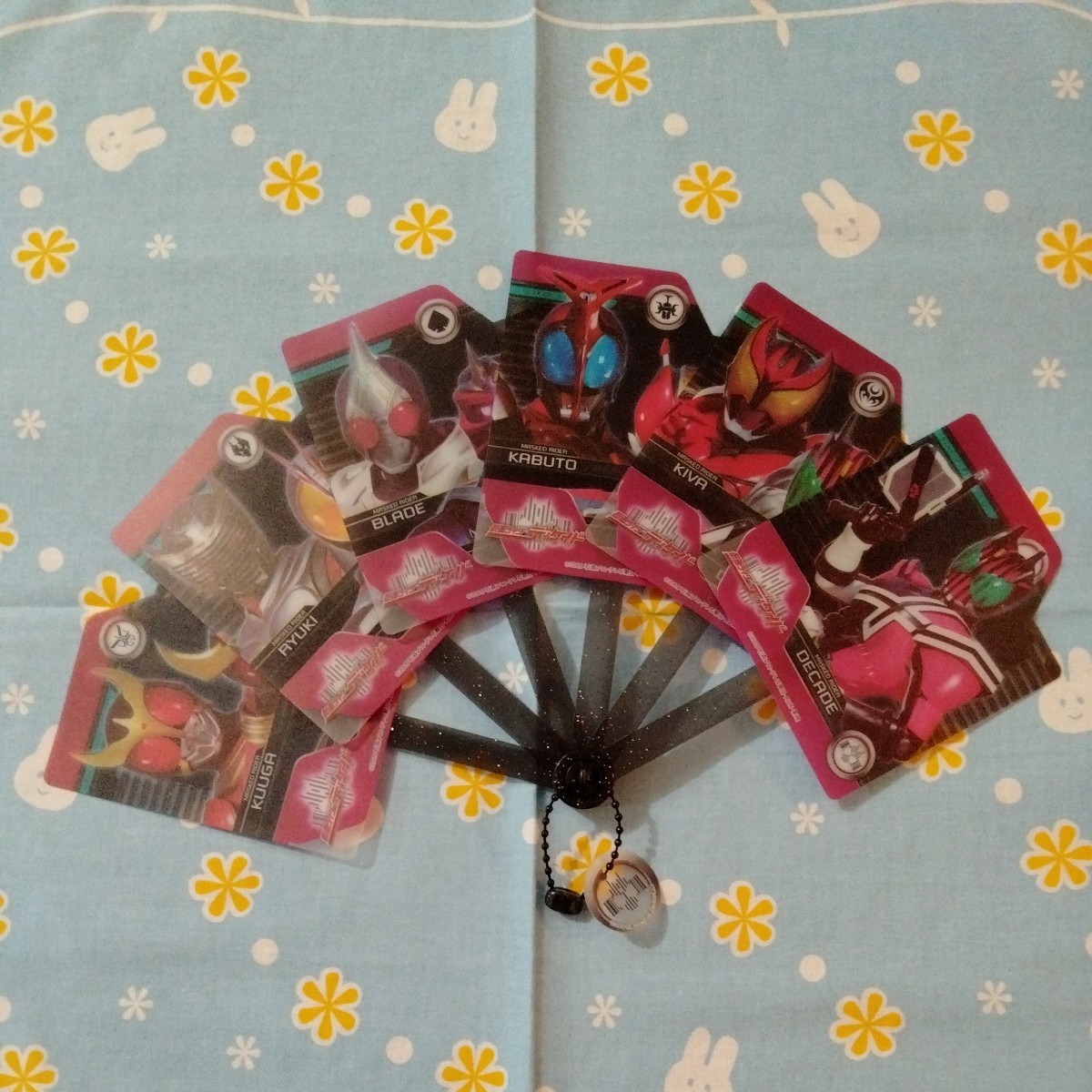 仮面ライダー ディケイド 扇子 平成ライダー 中古美品 せんす センス 団扇 うちわ クウガ アギト 龍騎 555 ブレイド 響鬼 カブト 電王 キバ拍卖