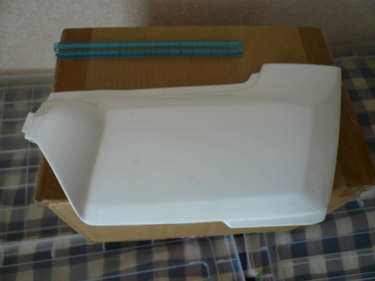 FT500 FT400 純正 サイドカバー 右 しろ 当時物希少素人長期保管品拍卖