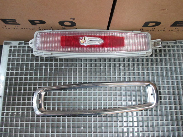 ★☆ 1990-1992 キャデラック ブロアム テールレンズ テール ベゼルセット 中古部品 #1 ☆拍卖