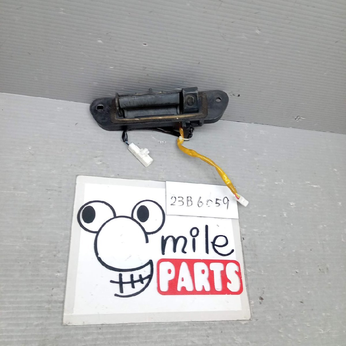 HA1W アイ 純正 ゲートアウターハンドル(スイッチ付) 1A8-5-7/23B6059*同梱不可拍卖