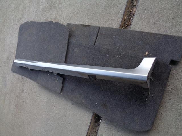 フィット DBA-GE8 右サイドステップ/サイドスポイラー 純正 NH642M ストームシルバーメタリック拍卖