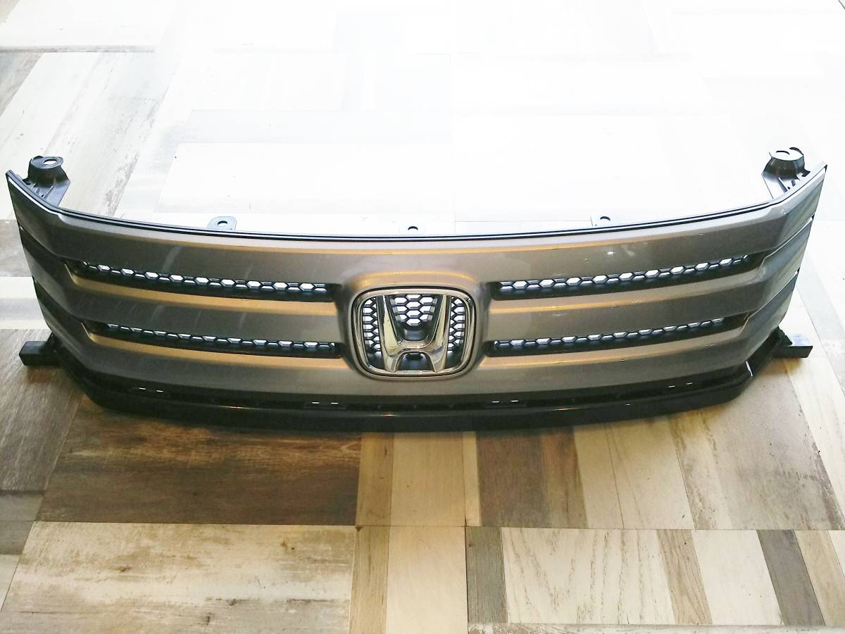 【手渡し歓迎】フリードスパイク GB3★GB4★前期型★フロントグリル★品番71121-SFM-003拍卖