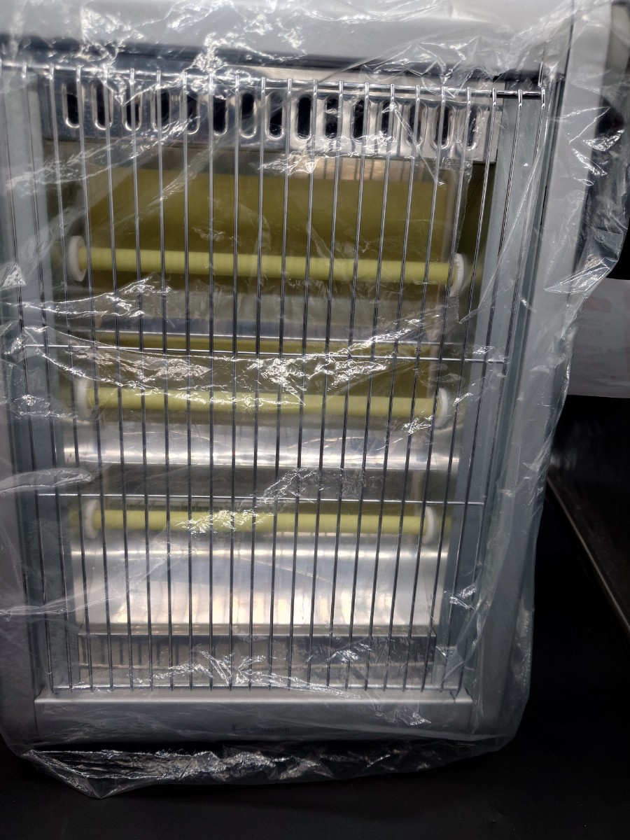 【KOIZUMI コイズミ】電気ストーブ 2011年製 中古 KDH-0903シルバー拍卖