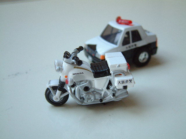 大阪府警察オリジナル の 白バイ型 チョロQ「チョロバイ」 未開封 経年保管品拍卖