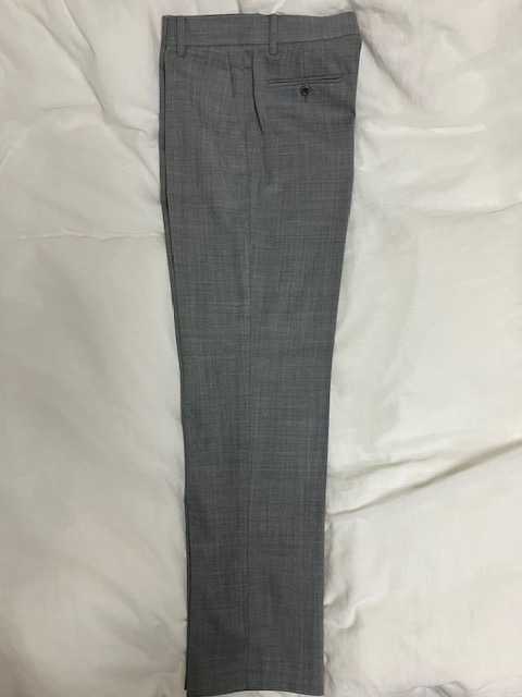 ユニクロ UNIQLO 薄めの色 グレースラックス Mサイズ (裏地なし)毛66% (USED)拍卖