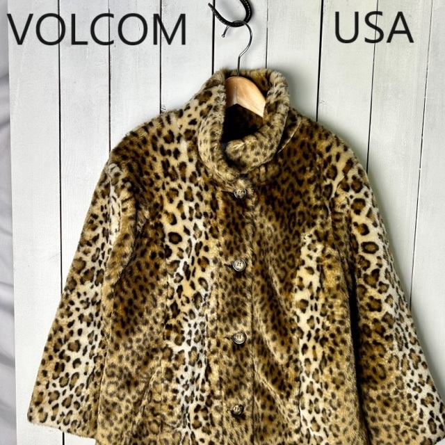 USA古着 VOLCOM レオパード柄 ふかふかファーショートコート M~L ファージャケット ヴォルコム アメリカ古着 ヒョウ柄 防寒 中綿 ●137拍卖