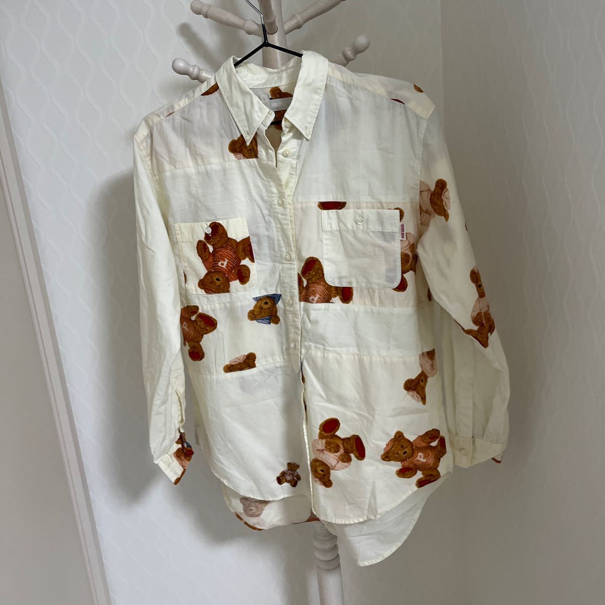 Z914 PINK HOUSE / ピンクハウス クマ ベア シャツ 切り返し レトロ ヴィンテージ レディース 肩にクマのワッペン拍卖