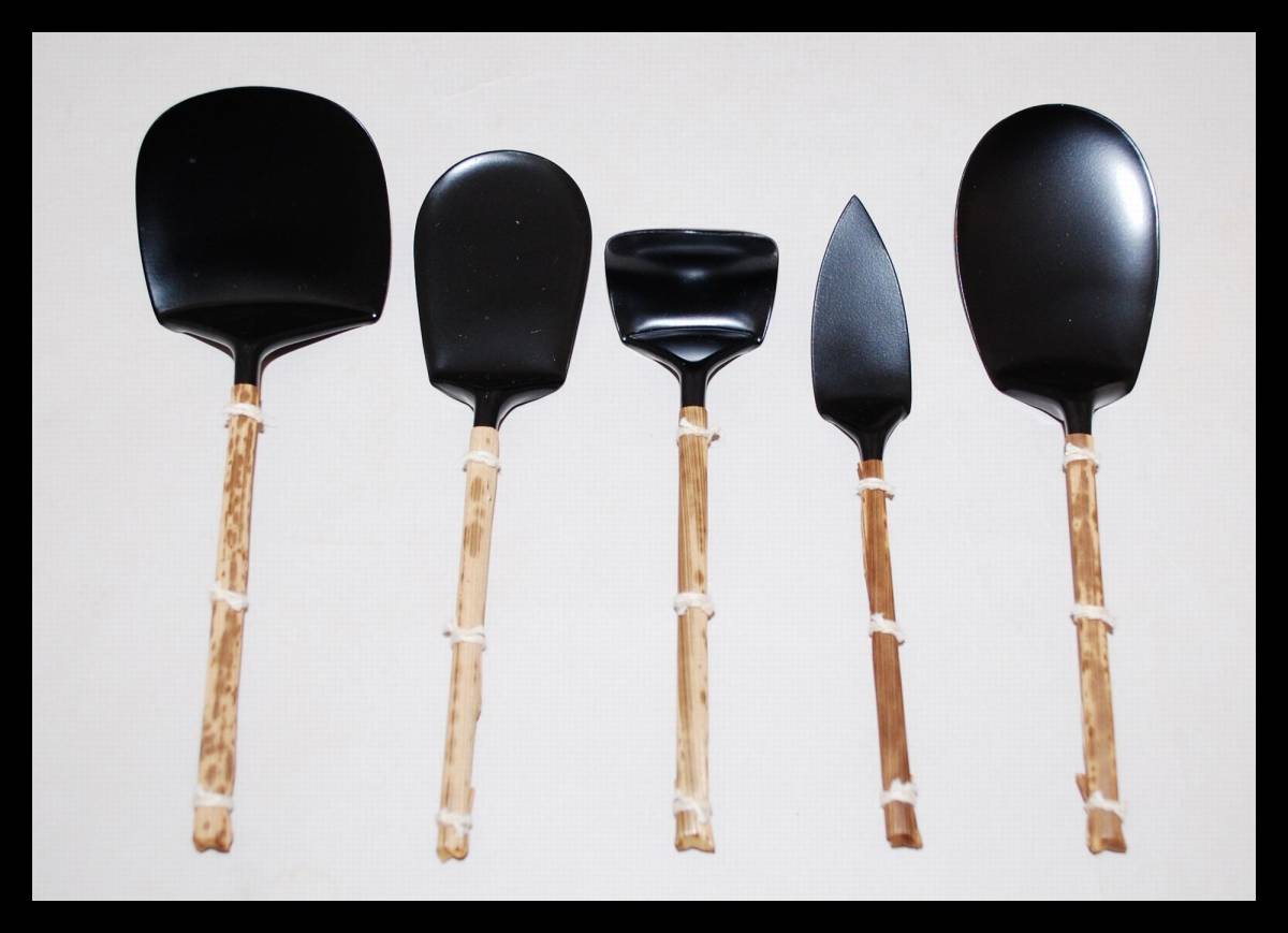 ▲楠廸庵▲五本組灰匙 黒 茶道具 拍卖