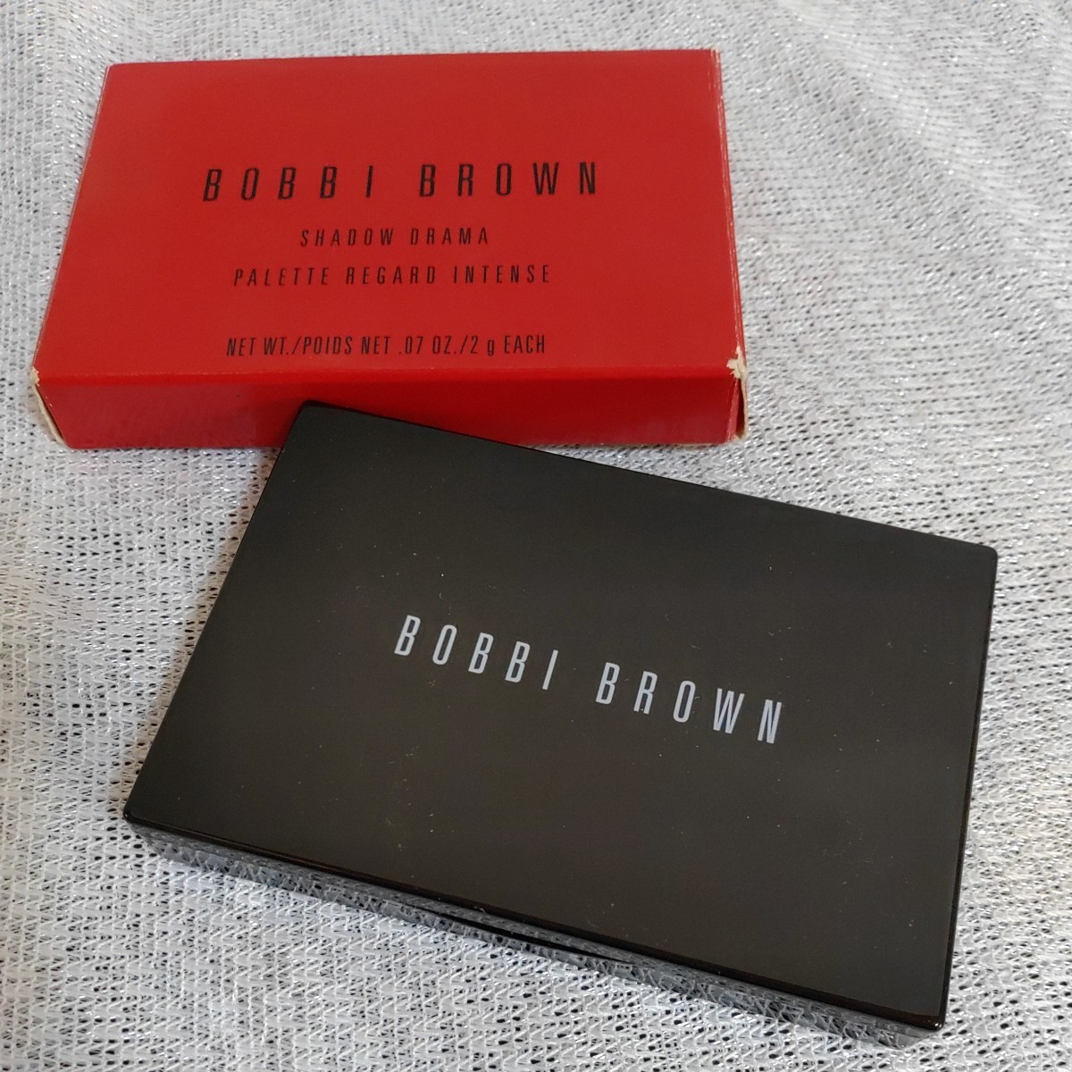 BOBBI BROWN アイパレット ボビィブラウン ボビーブラウン ドラマ ホワイト ローズゴールド チャコール 1122-D2-SA8拍卖